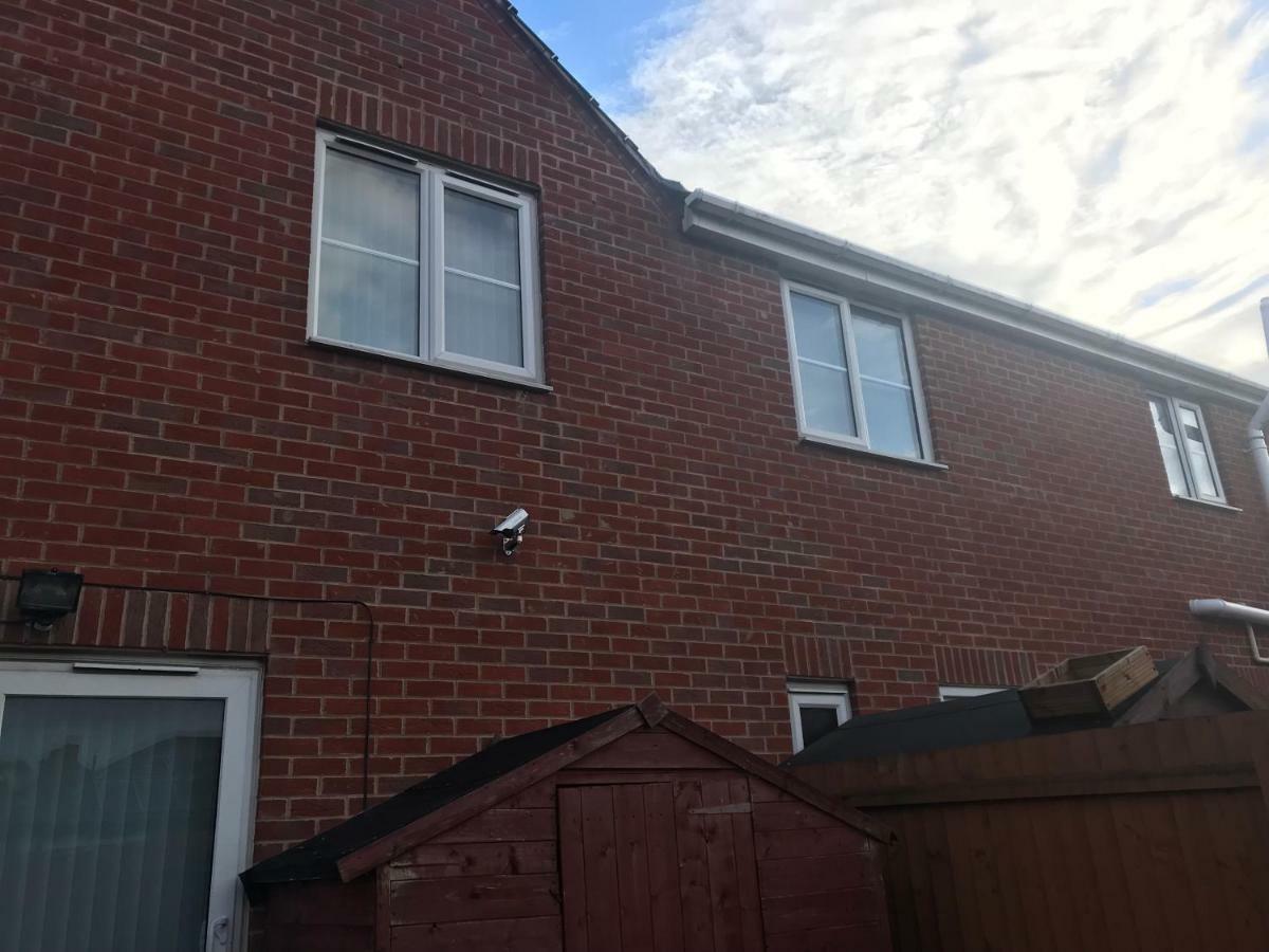 Whole House With 3bedrooms New Build 29 Holiday home